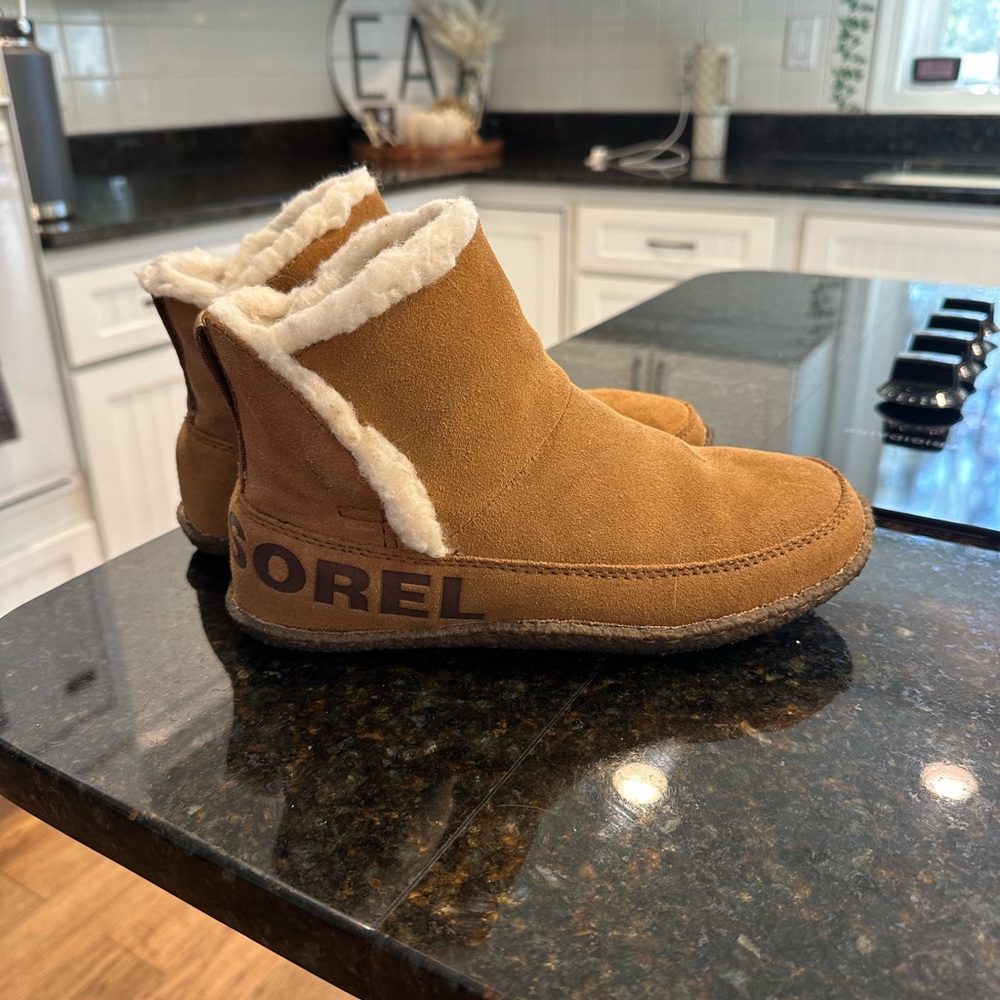 GONE—Sorel Brown Suede Women's Slippers